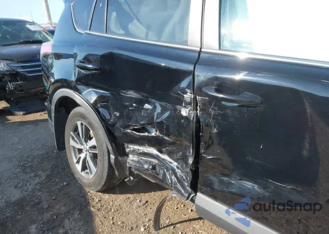 2018 Toyota Rav4 Xle из США, поврежденный, VIN 2T3RFREV7JW748238